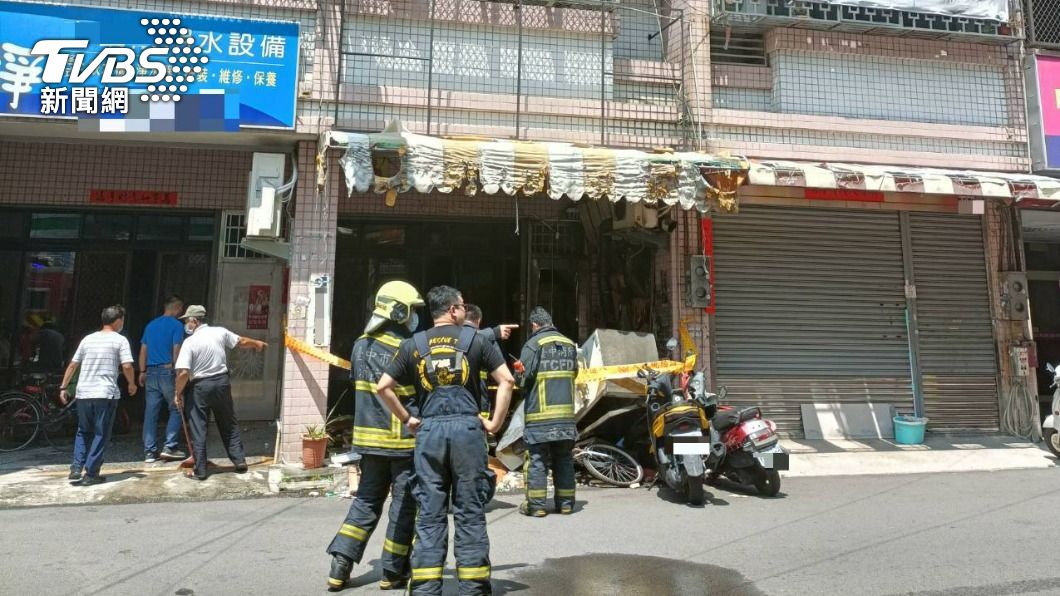 消防隊到場處置。（圖／TVBS）