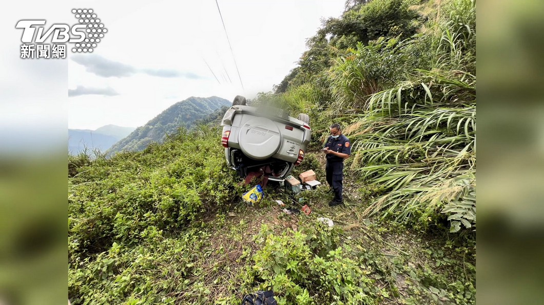 休旅車墜落藤枝遊樂區深谷　1死1命危3傷