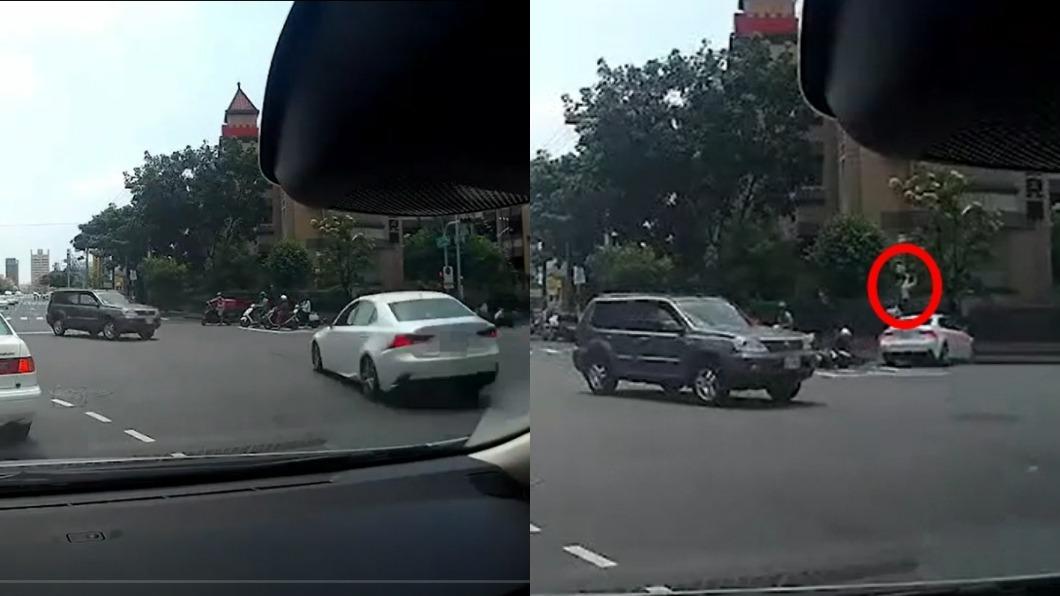 待轉還是待撞?搶黃燈又閃違規休旅 轎車撞飛騎士2人傷
