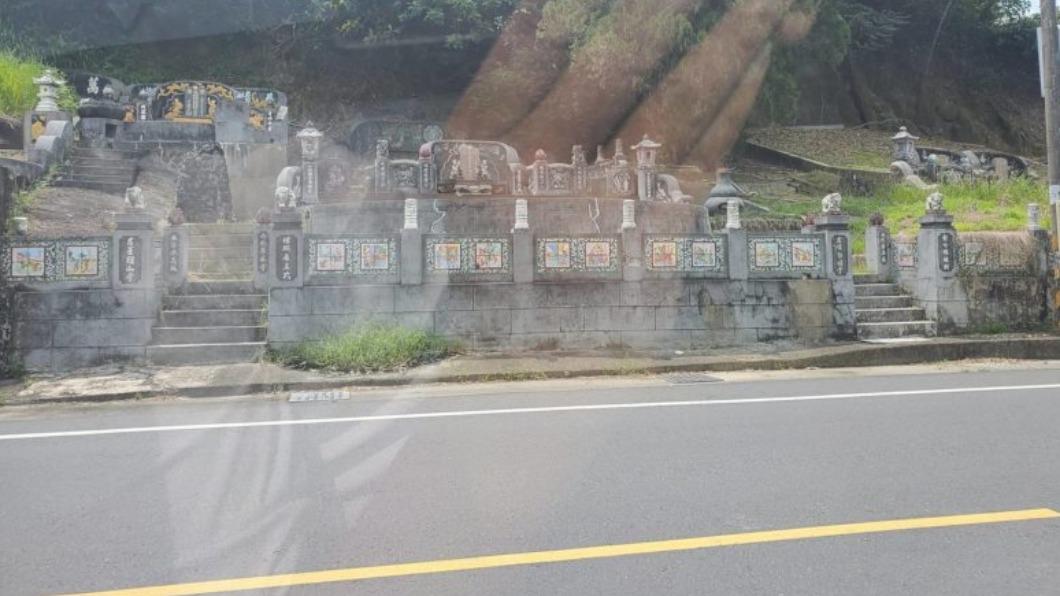 嚇出冷汗!導航出包帶到墓園 網笑:您已抵達「墓地地」