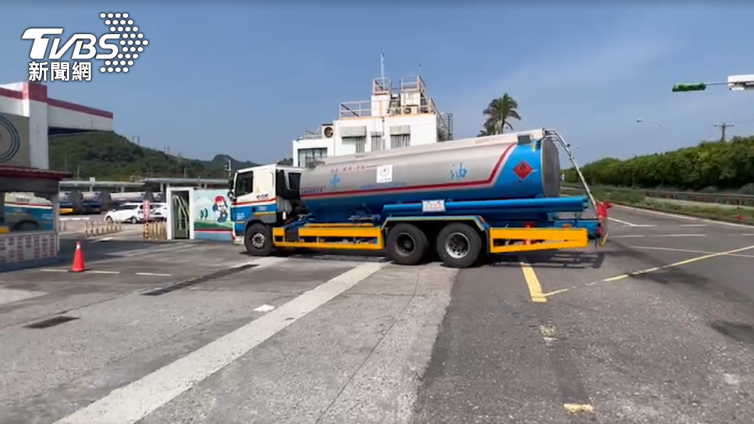 中油裝車廠工安意外!他走路到一半 慘遭油罐車輾過