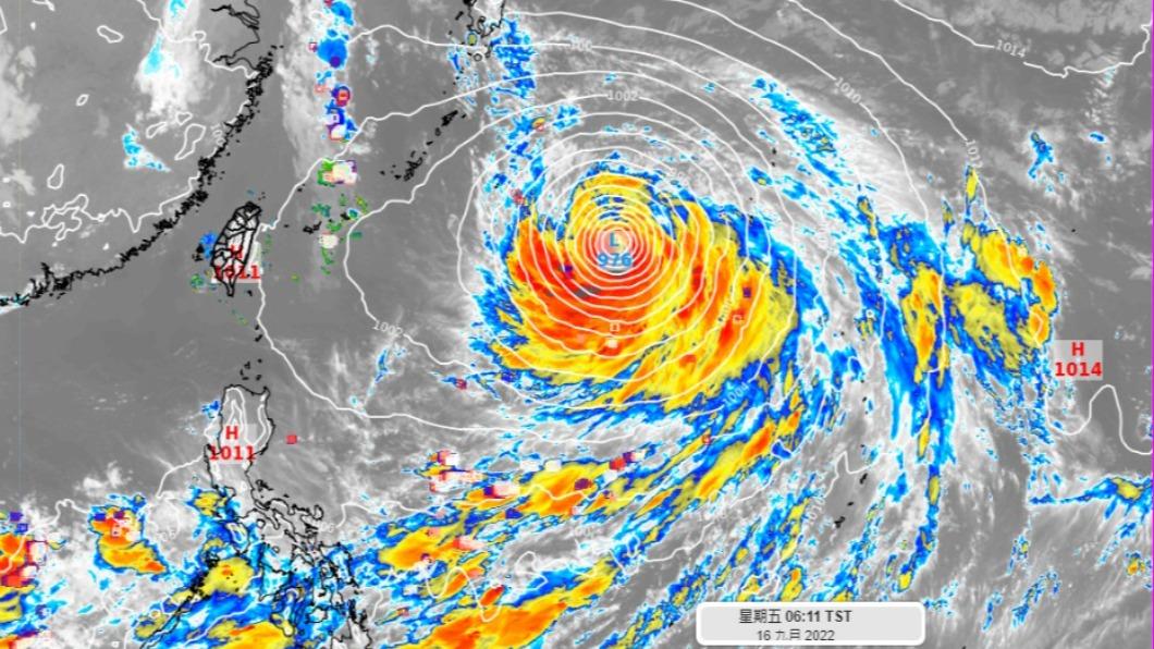 西北太平洋面上仍有熱帶擾動生成的機會。(圖/翻攝自天氣風險臉書粉專)