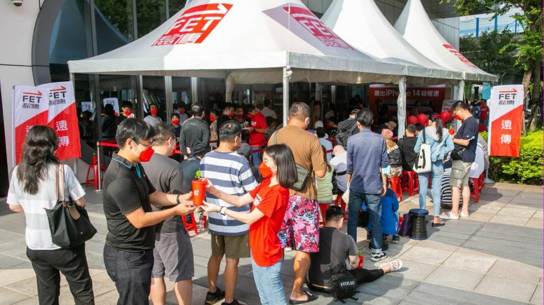 今年遠傳首度移師位於「3C聖地」三創生活園區的台北資訊園區門市舉辦首賣會。(圖/遠傳提供)