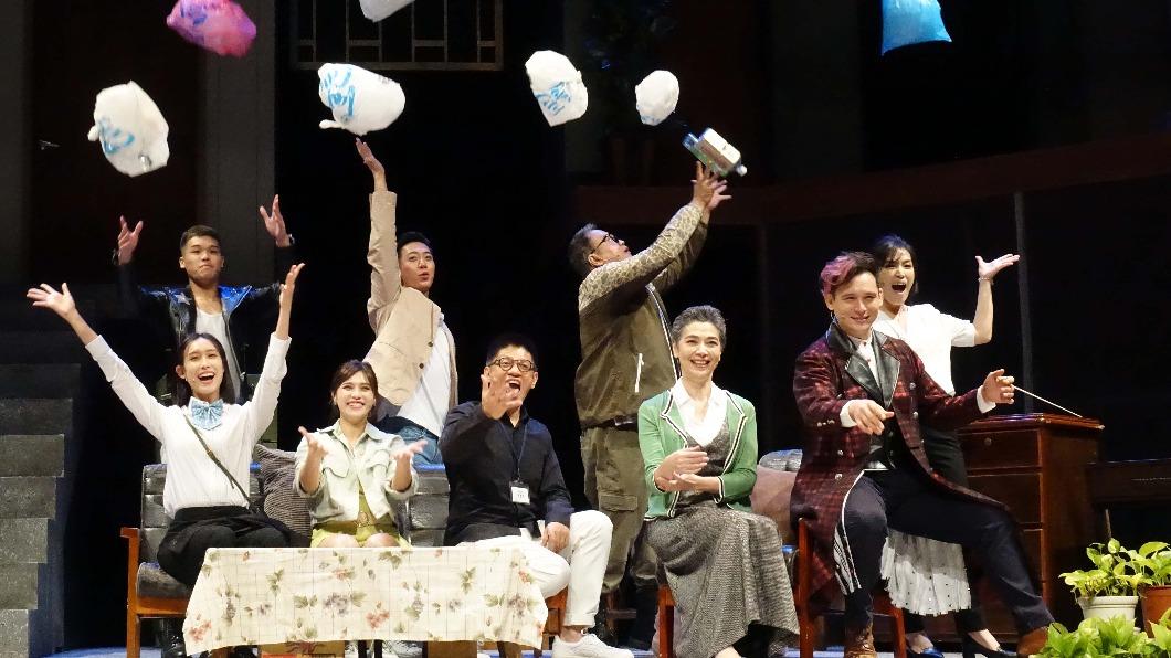 全民大劇團《倒垃圾》本週親子劇場上演。(圖/全民大劇團提供)