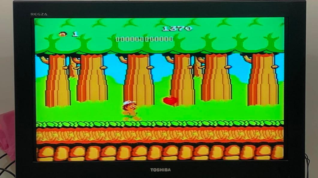 老公吵買PS5!妻拿「古董級電玩」收服:還不是乖乖的