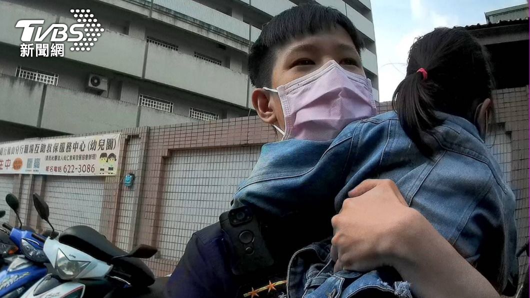 女童街頭爆哭「阿嬤被電梯吃掉了」 暖結局曝