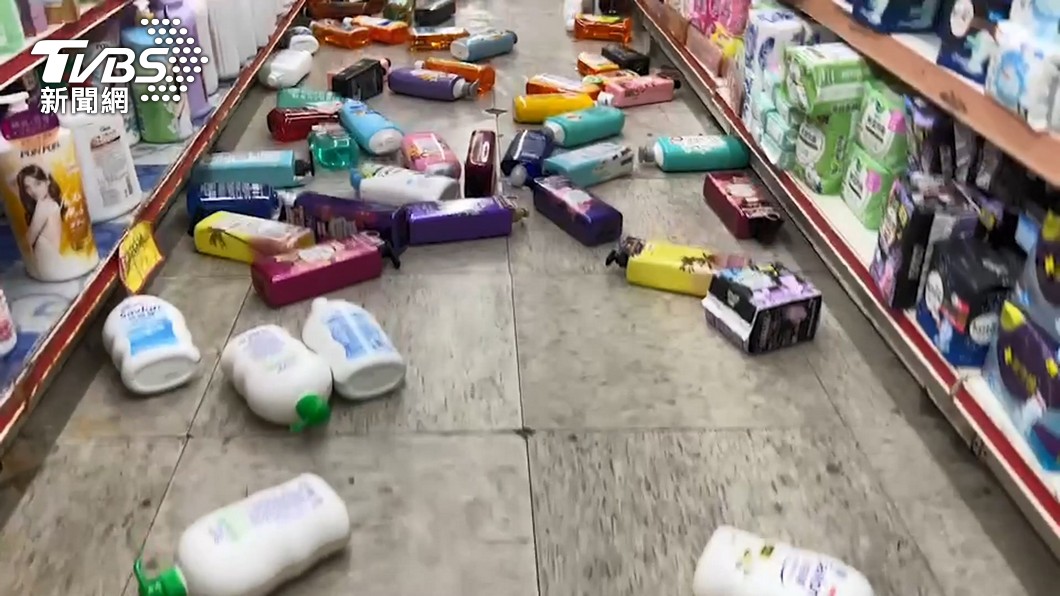 難逃強震!賣場物品散一地 網好奇「好市多為何沒災情」