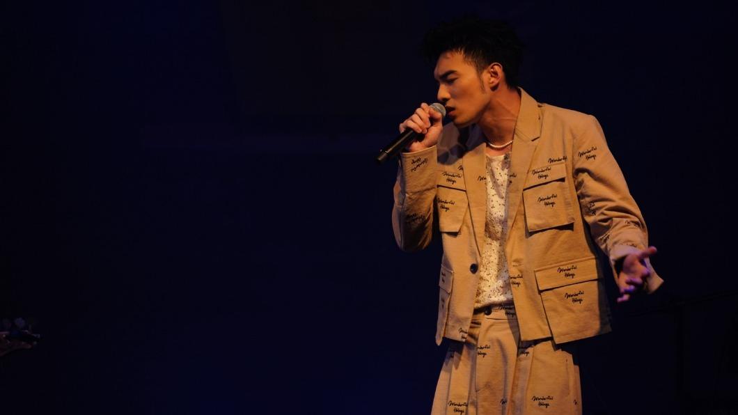 黃偉晉於Legacy Taipei 舉辦個人演唱會「CreaLife Live Tour」。(圖/重星音樂提供)
