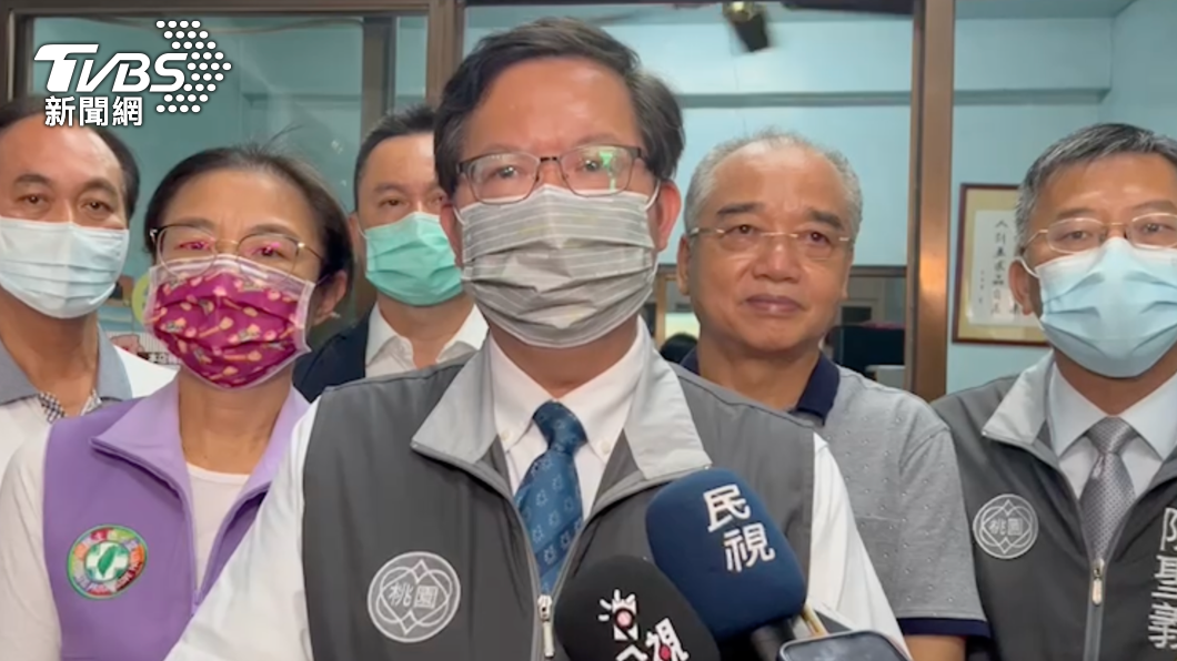 八德運動中心剛完工就出事　鄭文燦指「天花板設計都一樣」