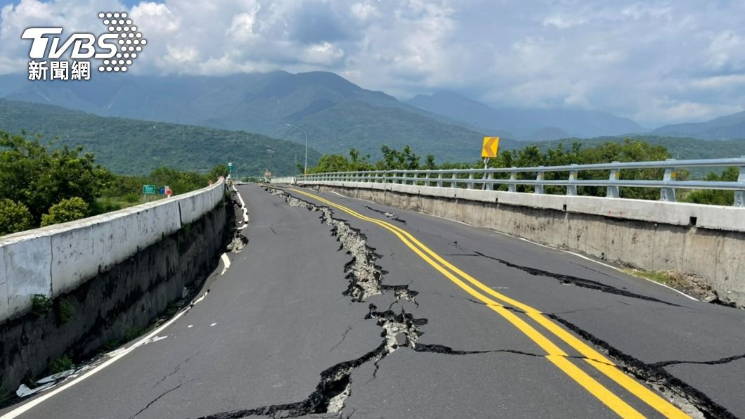 高寮大橋旁住戶躲地震!逃難「被甩進水溝」 母子渾身傷