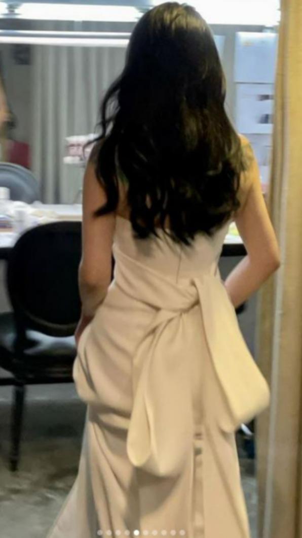大S的背影根本就是少女。 (圖/翻攝自大S IG)