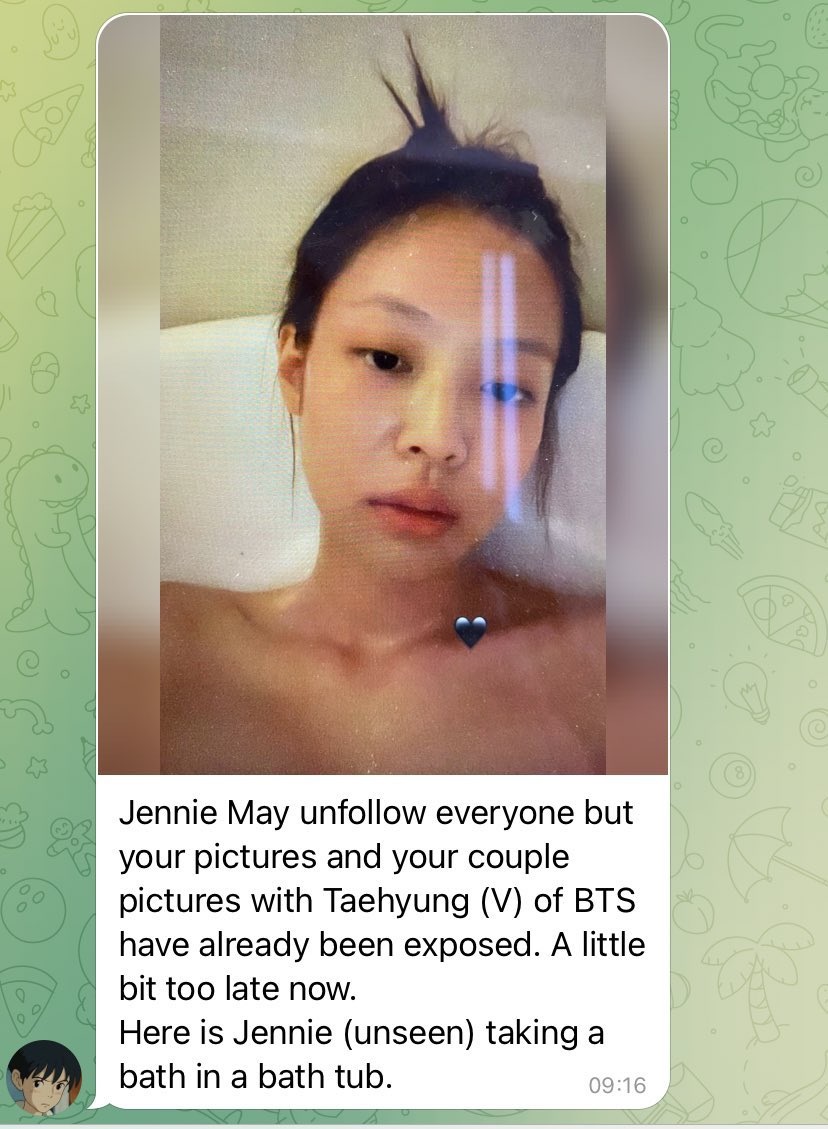 駭客曝光Jennie泡澡照。(圖/翻攝推特)