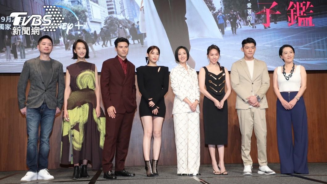 《台北女子圖鑑》舉辦記者會,桂綸鎂、王柏傑、夏于喬、林思宇、鳳小岳及陸明君等主要演員一同出席。(圖/黃城碩攝)