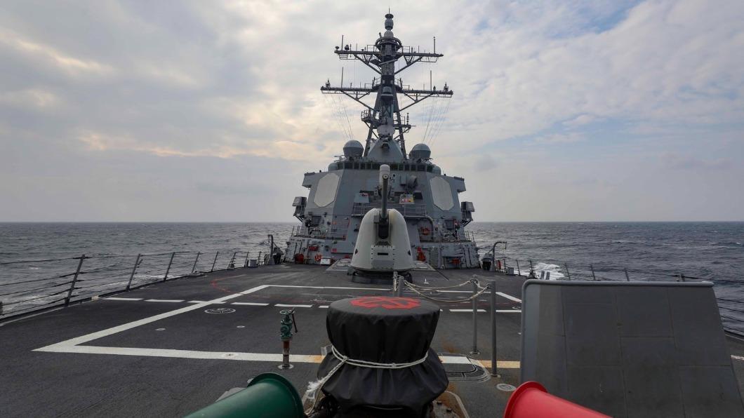 美國第七艦隊:美加軍艦聯袂例行性通過台灣海峽