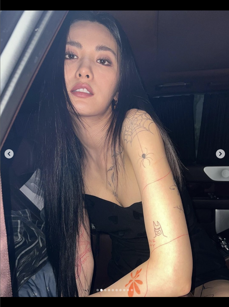 Nana身上出現大面積刺青。(圖/翻攝自Nana IG)