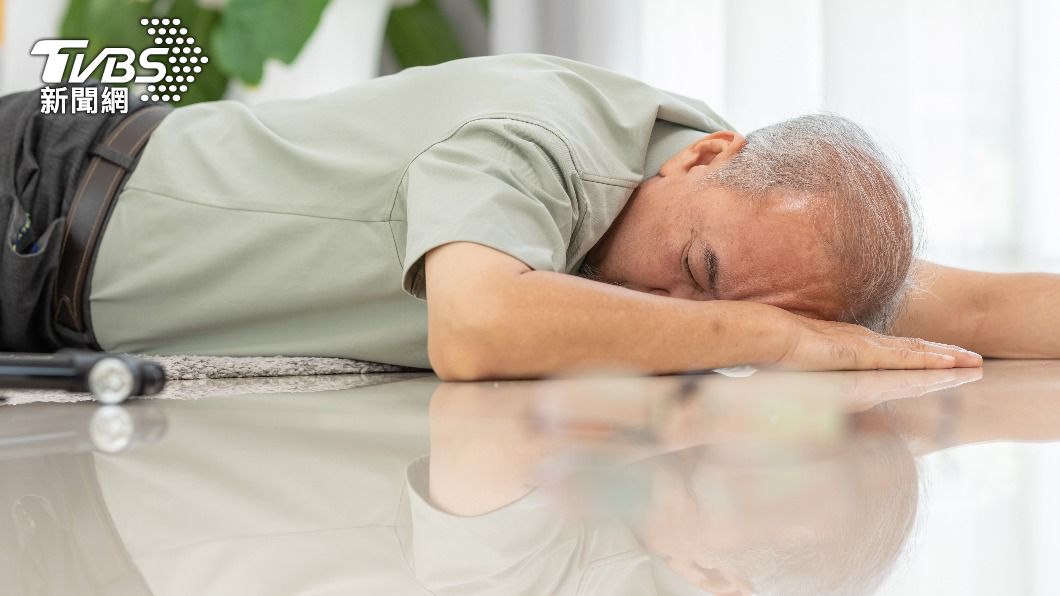 醫生警告高血糖可能導致昏迷。（示意圖／shutterstock達志影像）