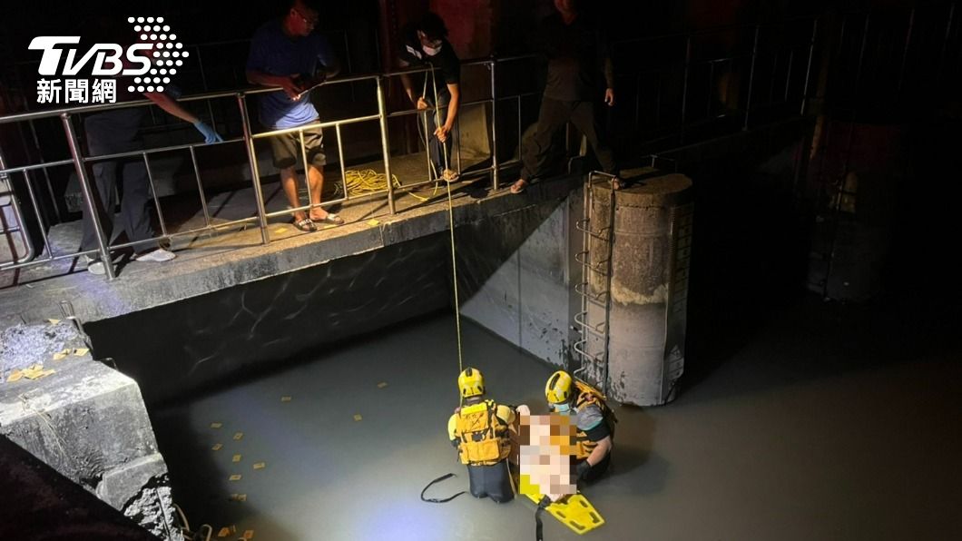 男童疑水圳戲水！下秒突「放水」遭沖走溺斃　遺體卡閘門