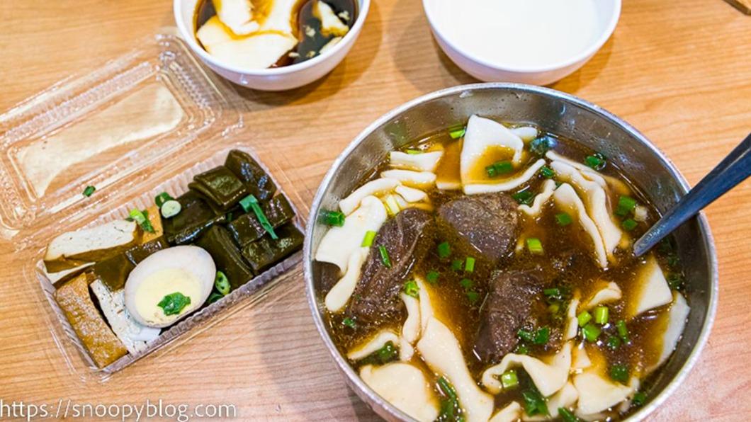 麵疙瘩有嚼勁,牛肉約有3大塊,軟嫩入味。(圖/史努比遊樂園提供)