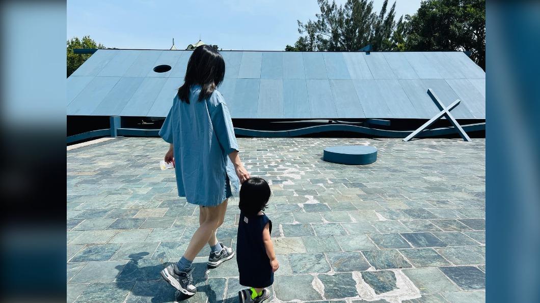 徐佳瑩2020年底迎來第一個小兒子「小樂高」。(圖/翻攝自徐佳瑩臉書)
