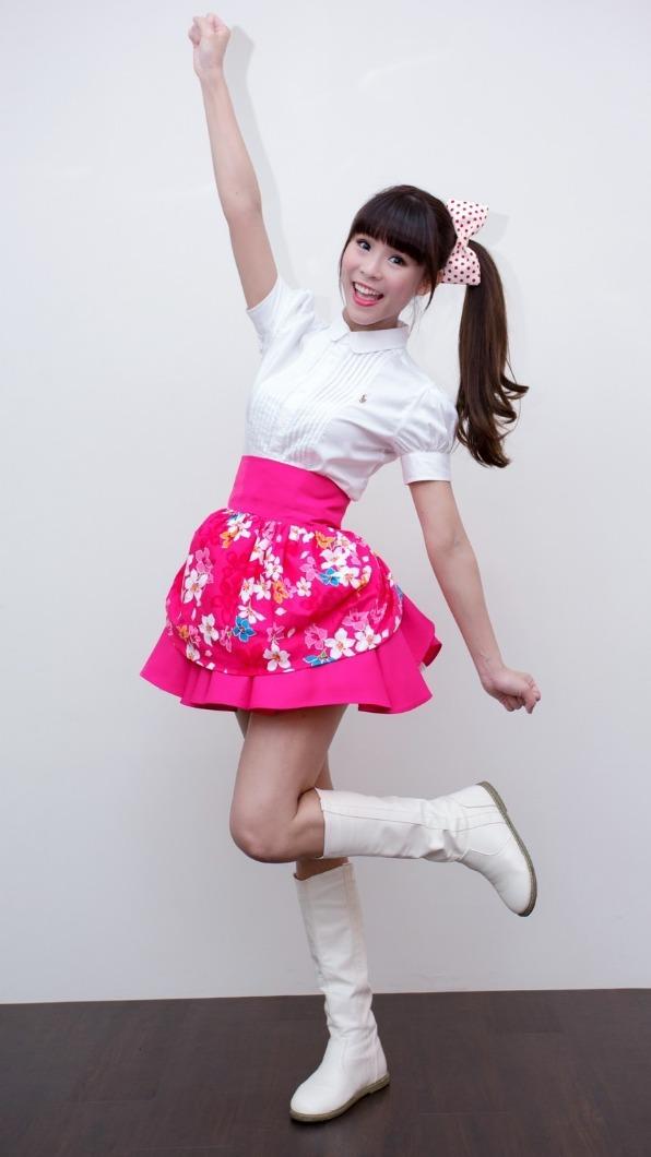 達伶先前是MOMO親子台的泡芙姐姐。(圖/經紀人提供)