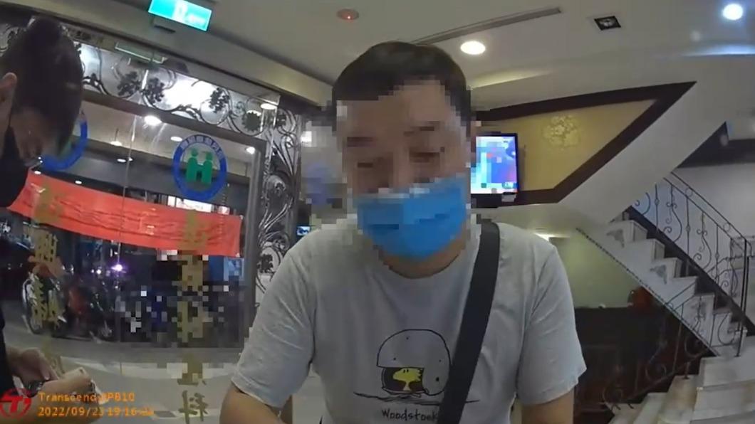 載臨盆妻就醫陷車陣!新莊警開道護送 8分鐘抵院助順產