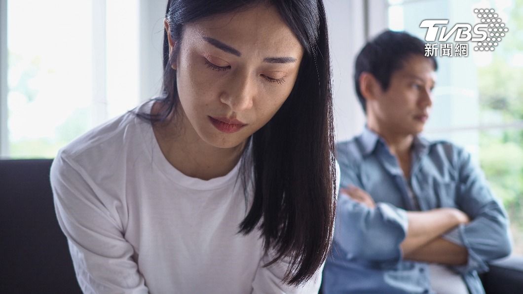 巨蟹座很容易在感情中搖擺不定。（示意圖，非當事人／shutterstock達志影像）