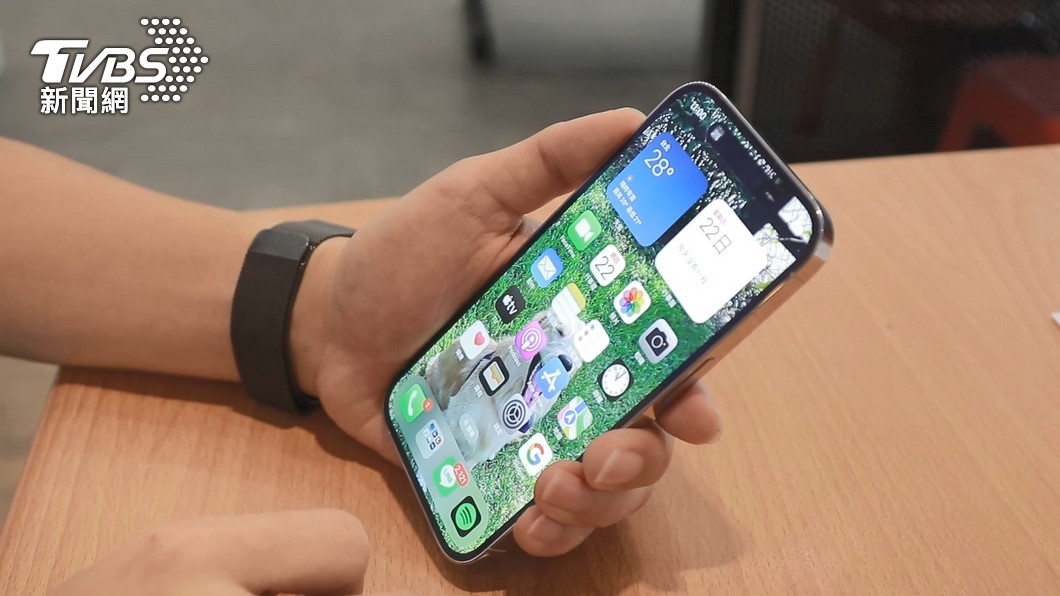 iOS 16神功能曝光了!網嗨翻:開關機講「1句」免動手