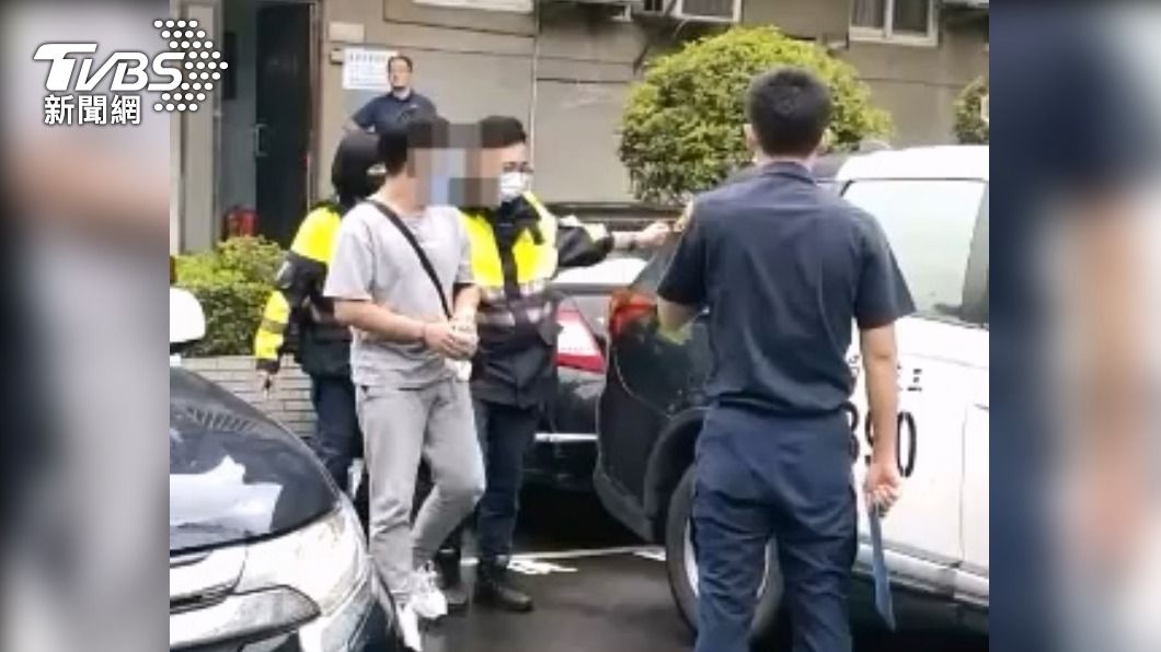 犯嫌遭警方送辦。(圖/TVBS)