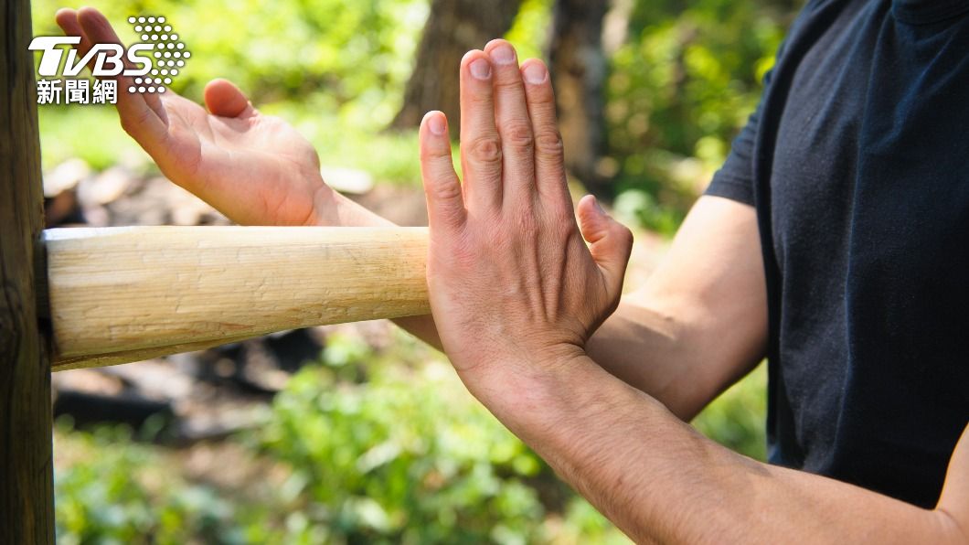 比莉的養生秘訣之一是打詠春拳。(示意圖/shutterstock達志影像)