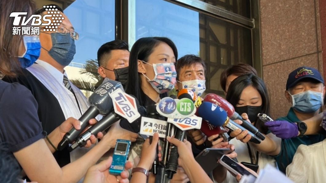 不忍了!高虹安遭控論文涉抄襲 親赴北檢提告《鏡週刊》