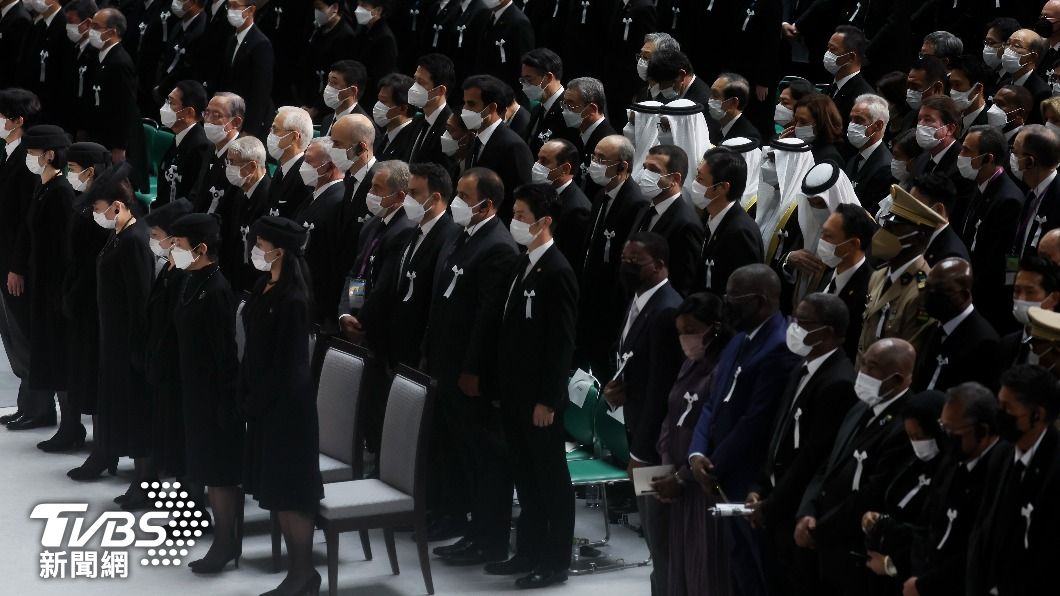 大批貴賓出席安倍國葬。(圖/達志影像美聯社)