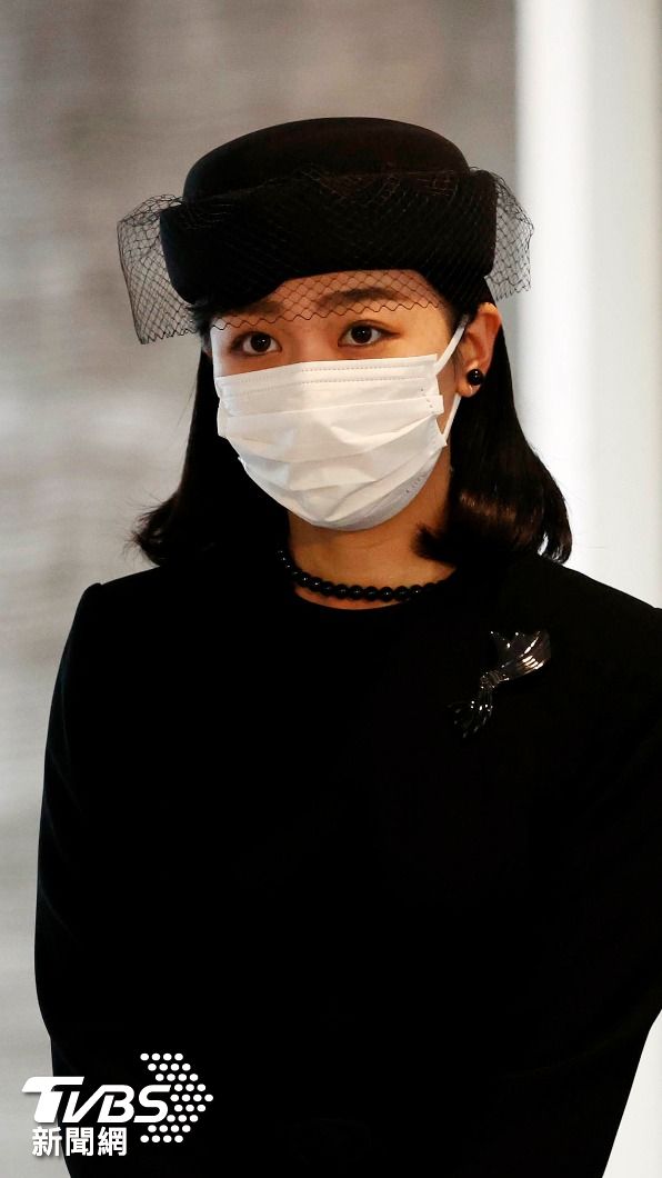 佳子公主與父母一同出席。(圖/達志影像美聯社)