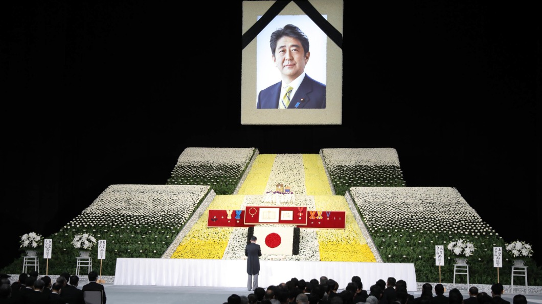 安倍國葬順利落幕 菅義偉淚讚:你是真領袖