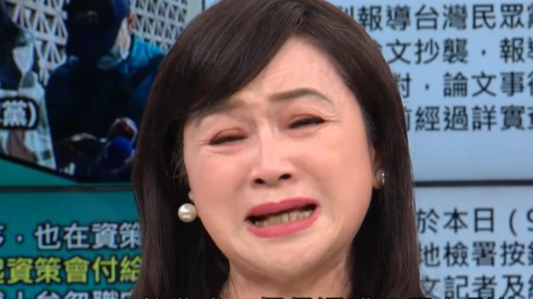 吃癟也要鞠躬道歉！周玉蔻說溜嘴「有秘聞」爆哭：會被陷害