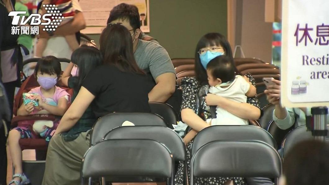 社會逐漸恢復到疫情前的生活模式。（示意圖／TVBS資料照）