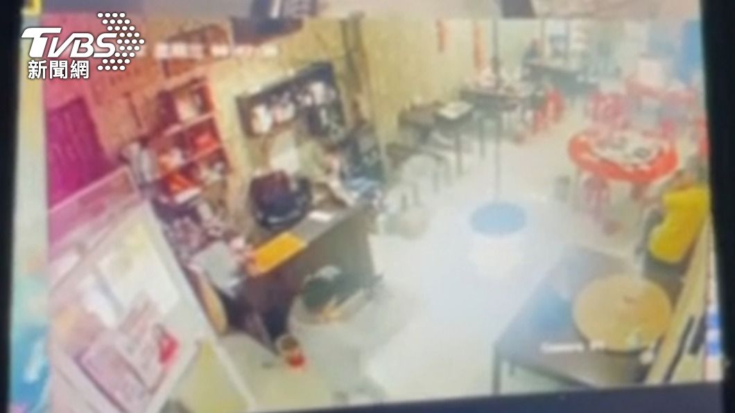 討保護費不成!他2天狂轟16槍 朝燒烤店扔爆裂物
