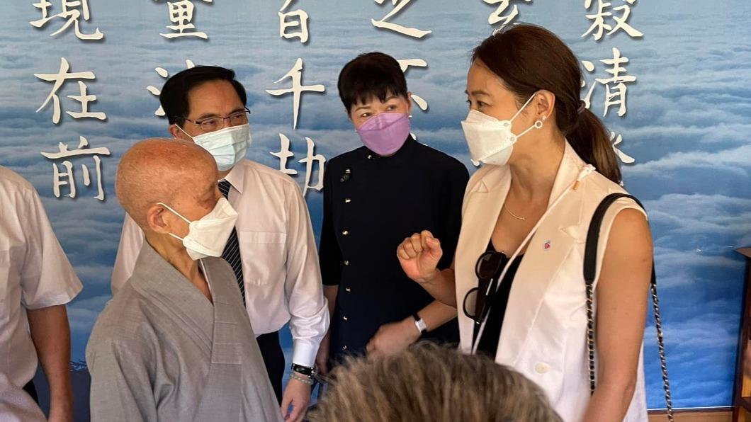 賈永婕衝向證嚴法師「驚吐這1句」!全場傻眼婆婆不忍出聲了
