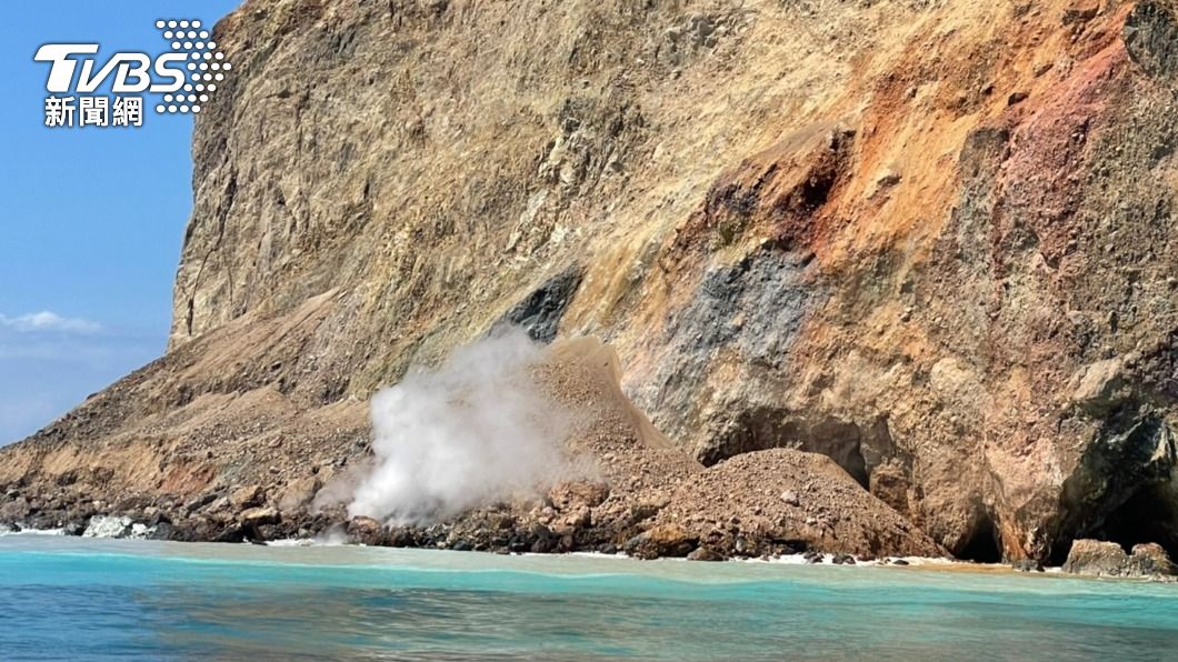 宜蘭龜山島「龜首」再崩塌!解說員目睹嚇:面積非常大