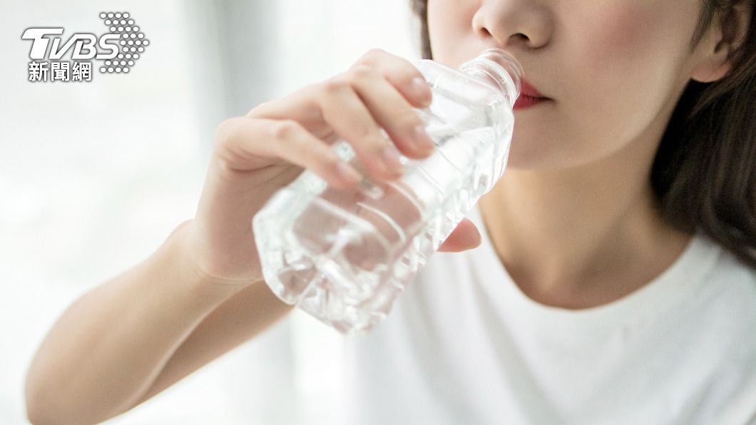 有影嘸？40年來只喝水不進食　奇異女罹重病不藥而癒