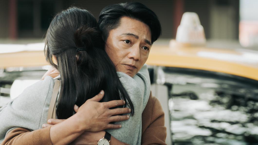 單元《尾號1314》中藍葦華思考一個人真的可以跟另外一個人一生一世嗎?(圖/公視提供)