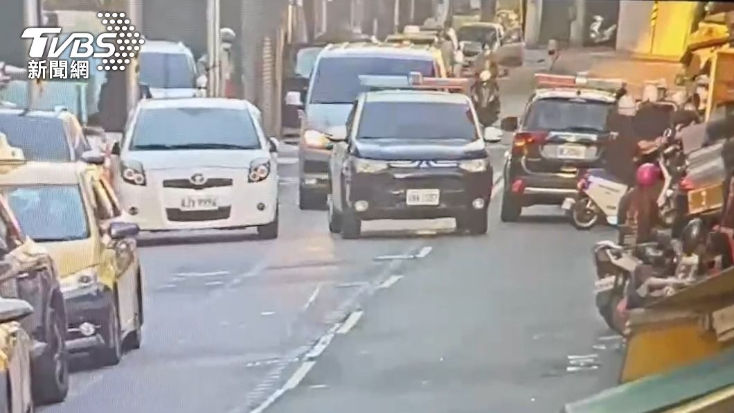 警方獲報到場。(圖/TVBS)