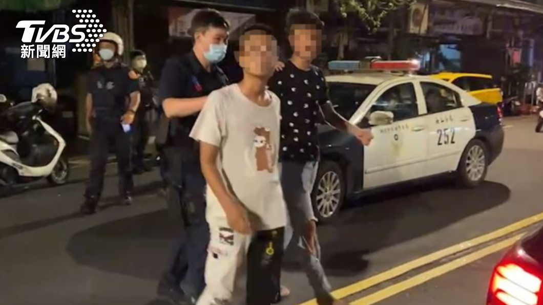 就是不想賠錢!男撞壞友機車還很派 談判抄球棒猛K