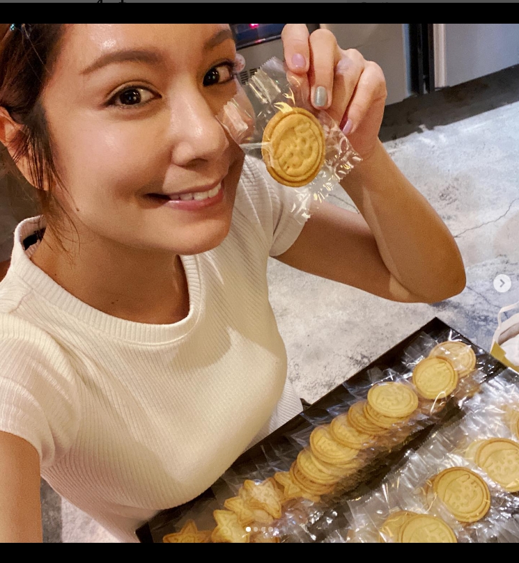 網友直呼,不管過了幾年莎莎都沒改變。(圖/翻攝自莎莎IG)