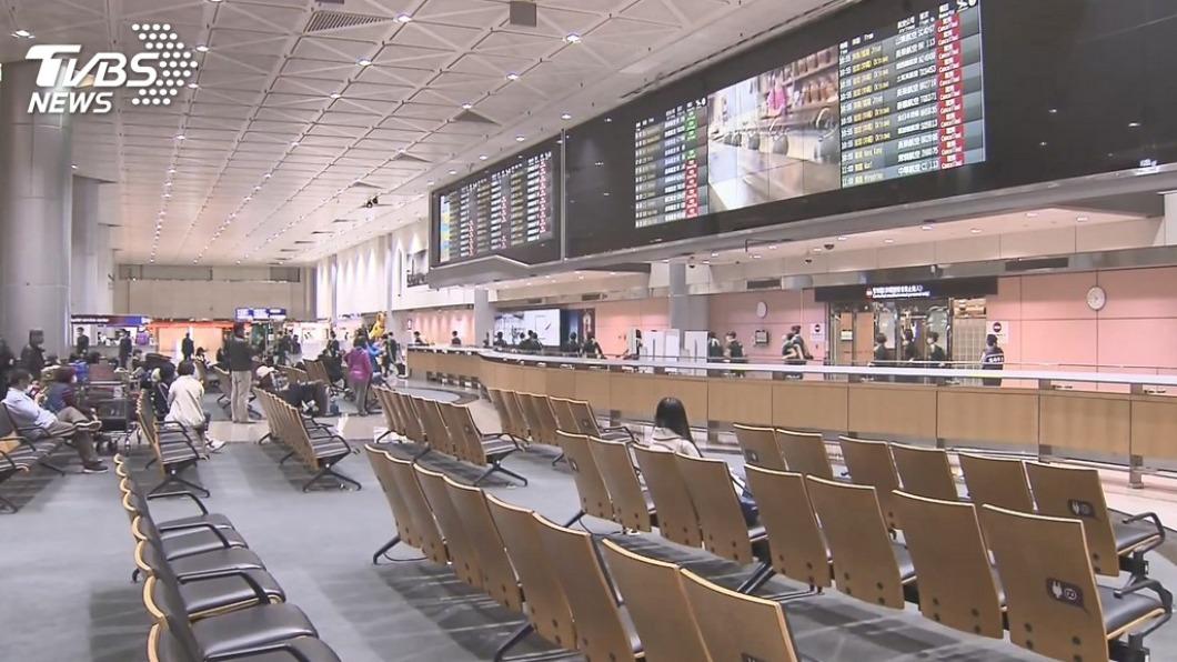 觀光局更改旅遊團指引 不再限制出國須打3劑疫苗