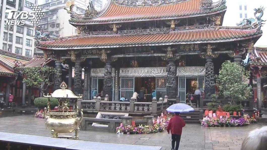 女港生離奇陳屍龍山寺女廁 父抵台隔離待認屍