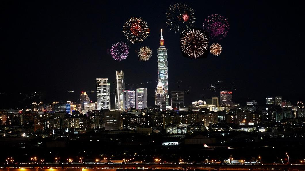 迎2023！台北萬豪看「雙煙火秀」、寒舍艾美近距離賞101