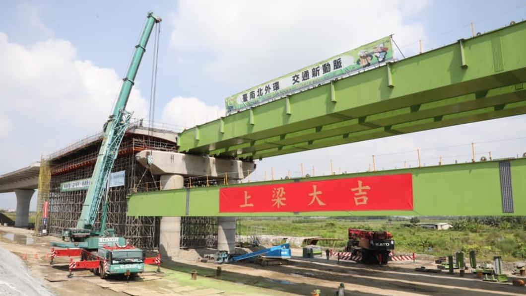 北外環道路。(圖/翻攝自黃偉哲 臉書)