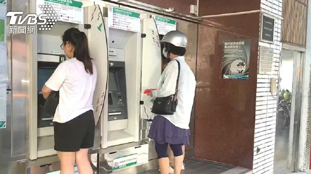 月初突送錢!帳戶「爽多3000」政府認了:33萬人可領到