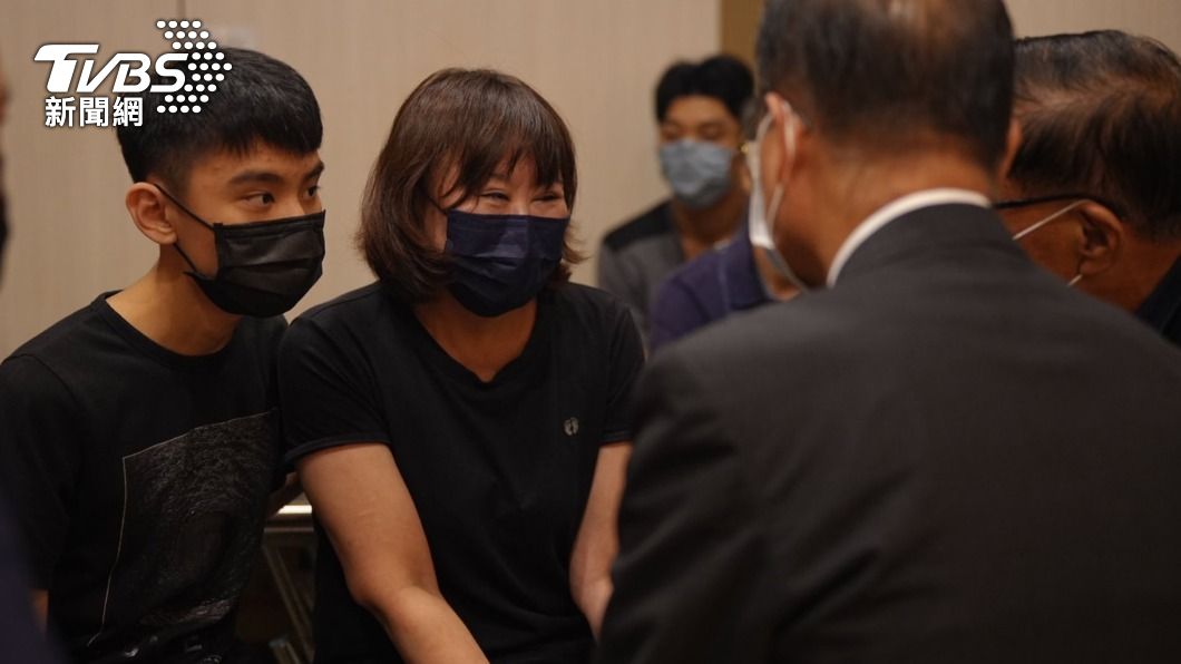 新北市警局發起「警心行動」，呼籲各界幫助蘇文明家屬度過難關。（圖／TVBS）