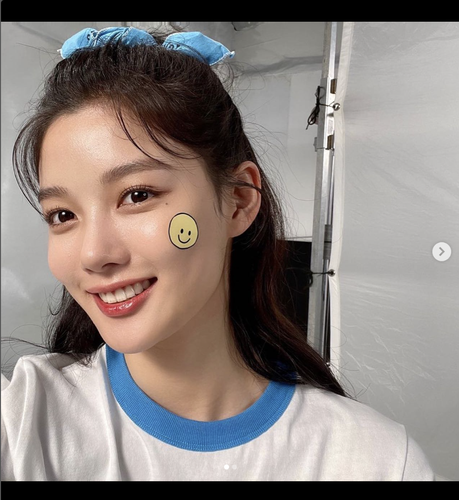 金裕貞曾說過,是姐姐陪自己挺過低潮。(圖/翻攝自@you_r_love IG)